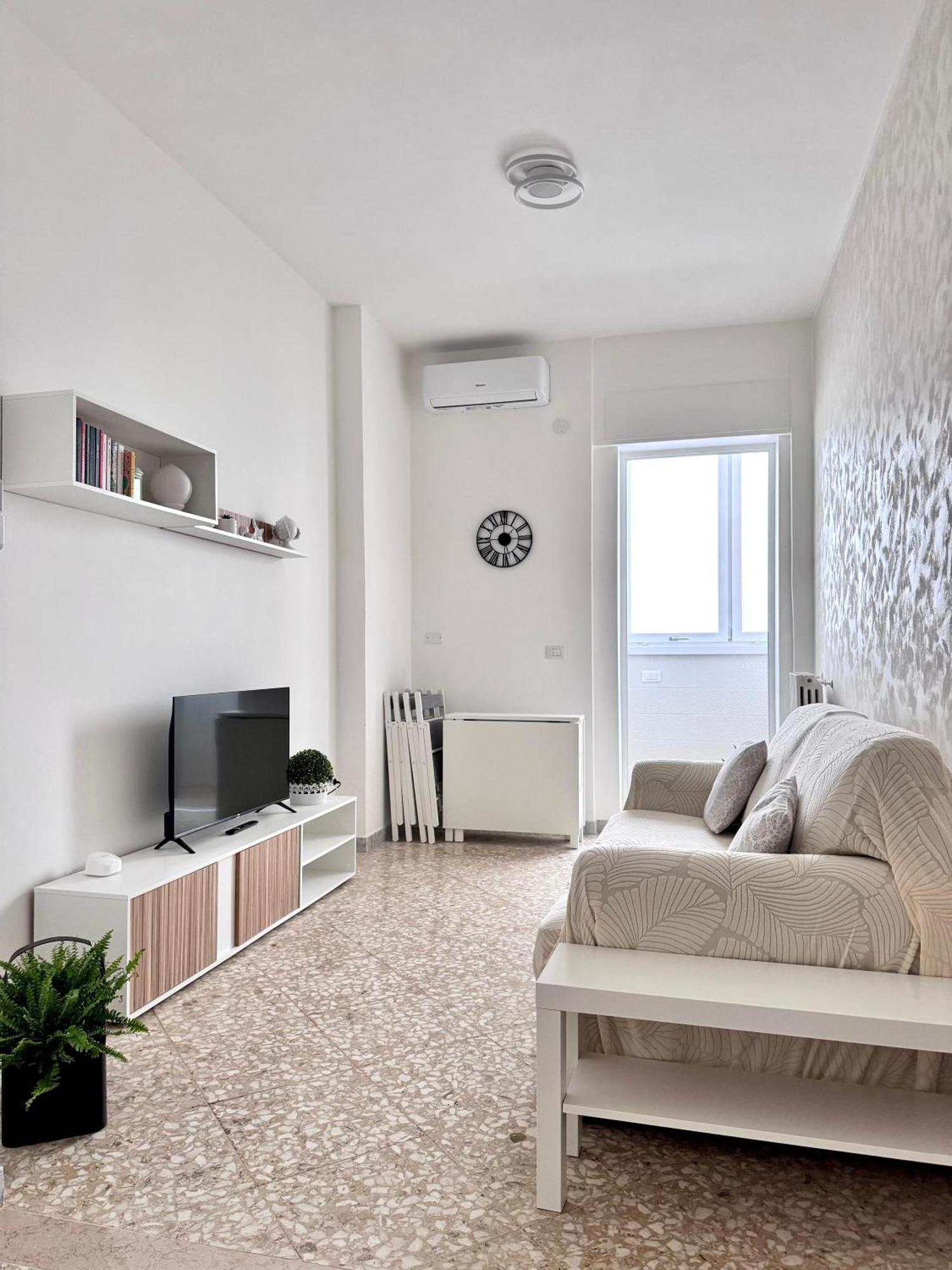 Aliste Apartment Бриндизи Екстериор снимка