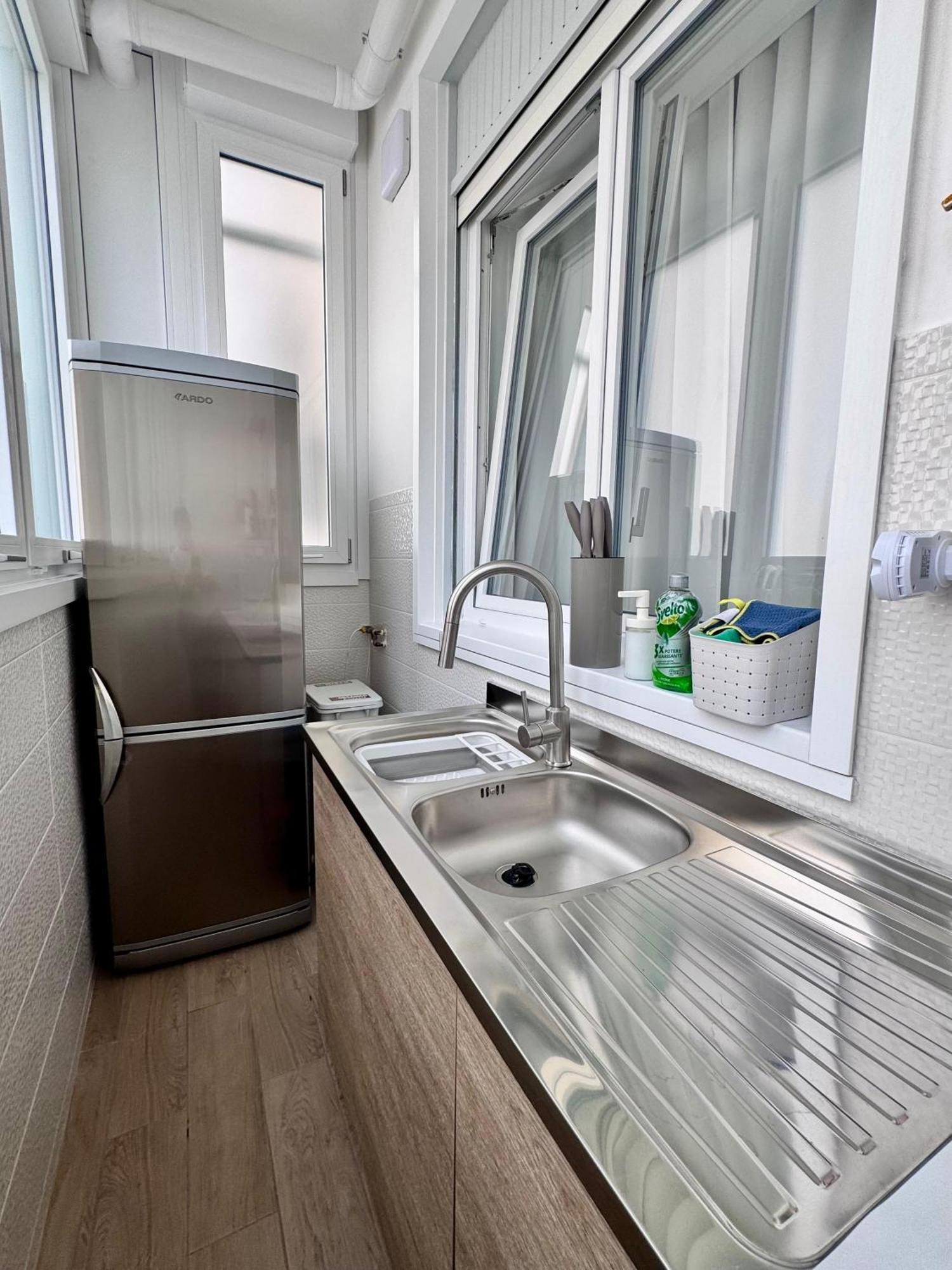 Aliste Apartment Бриндизи Екстериор снимка